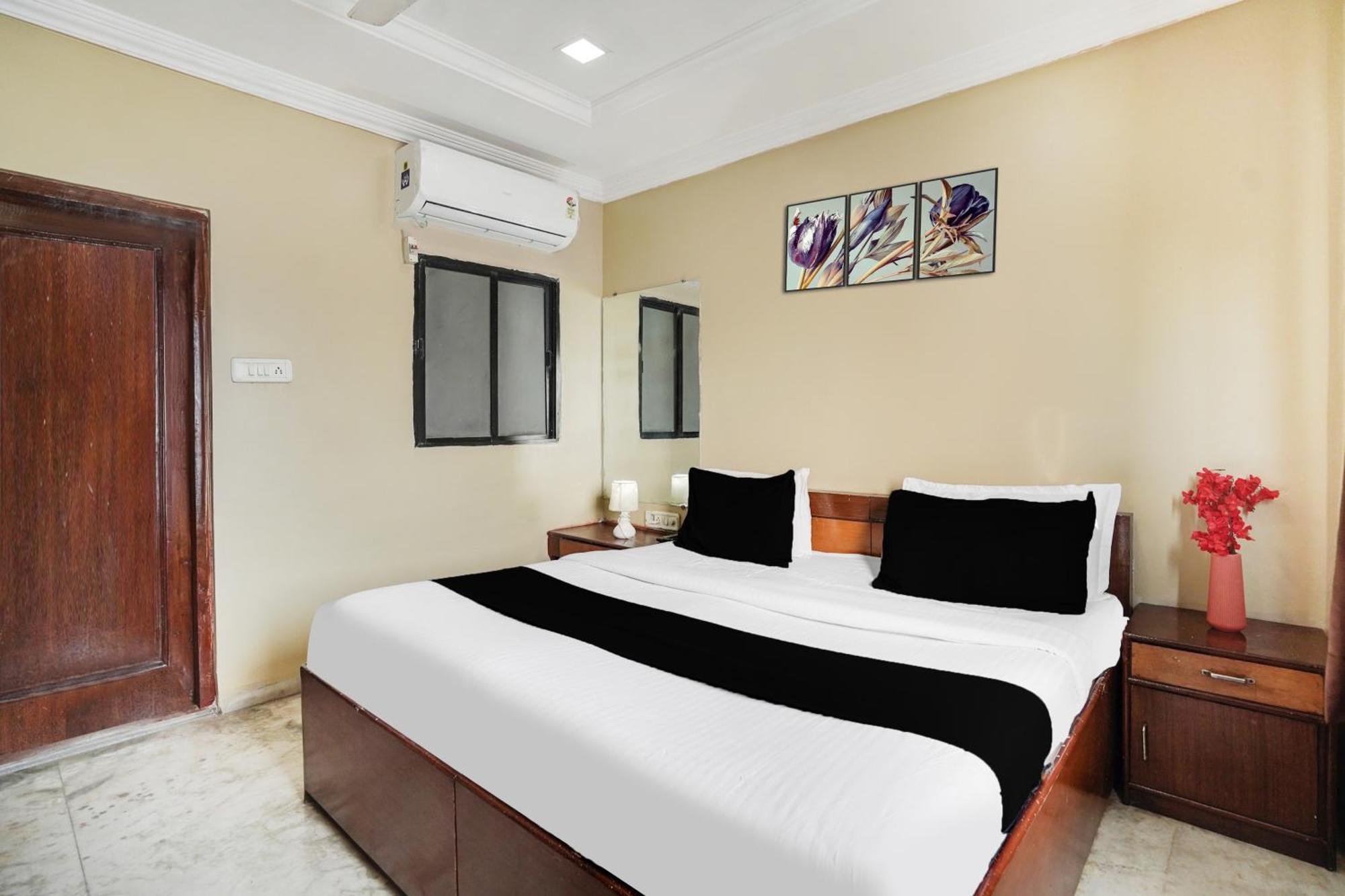 Super Hotel O Pithampur Formerly Ganga Residency Akolia Exterior foto